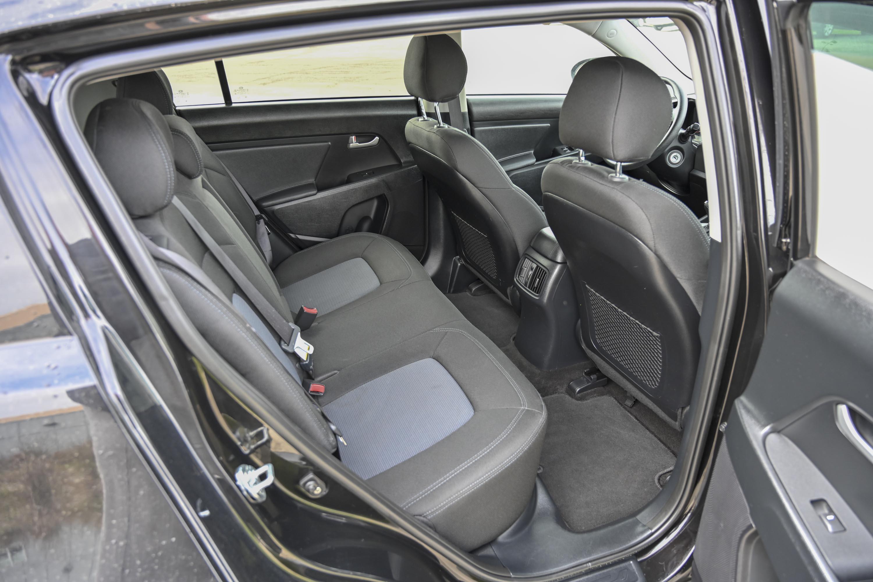 16 Kia Sportage 9