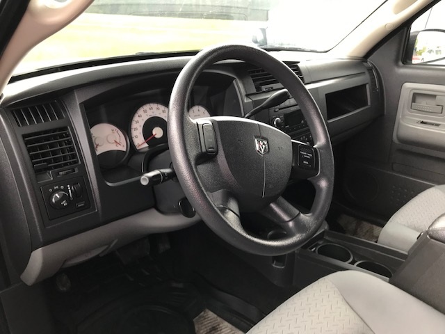 2008 Dodge Dakota 4