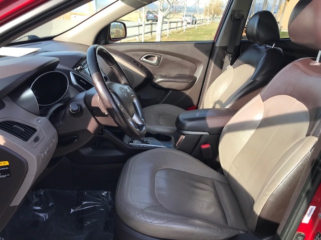 2010 Hyundai Tuscon 9