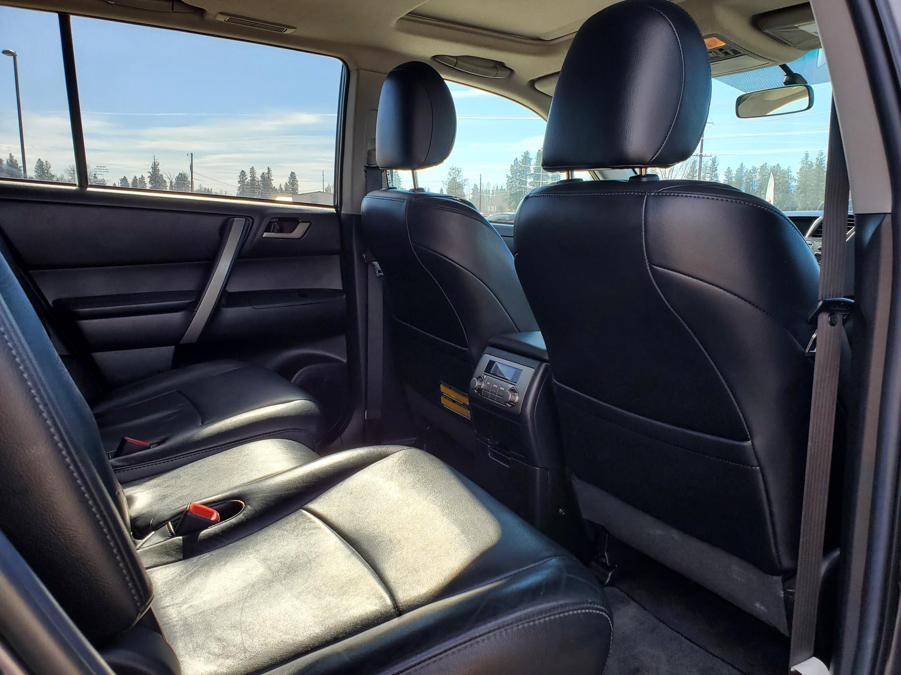 2010 Toyota Highlander 11