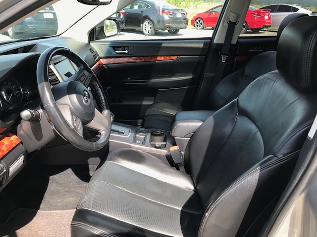 2010 Subaru 8