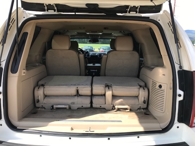 2011 Cadillac Escalade 12