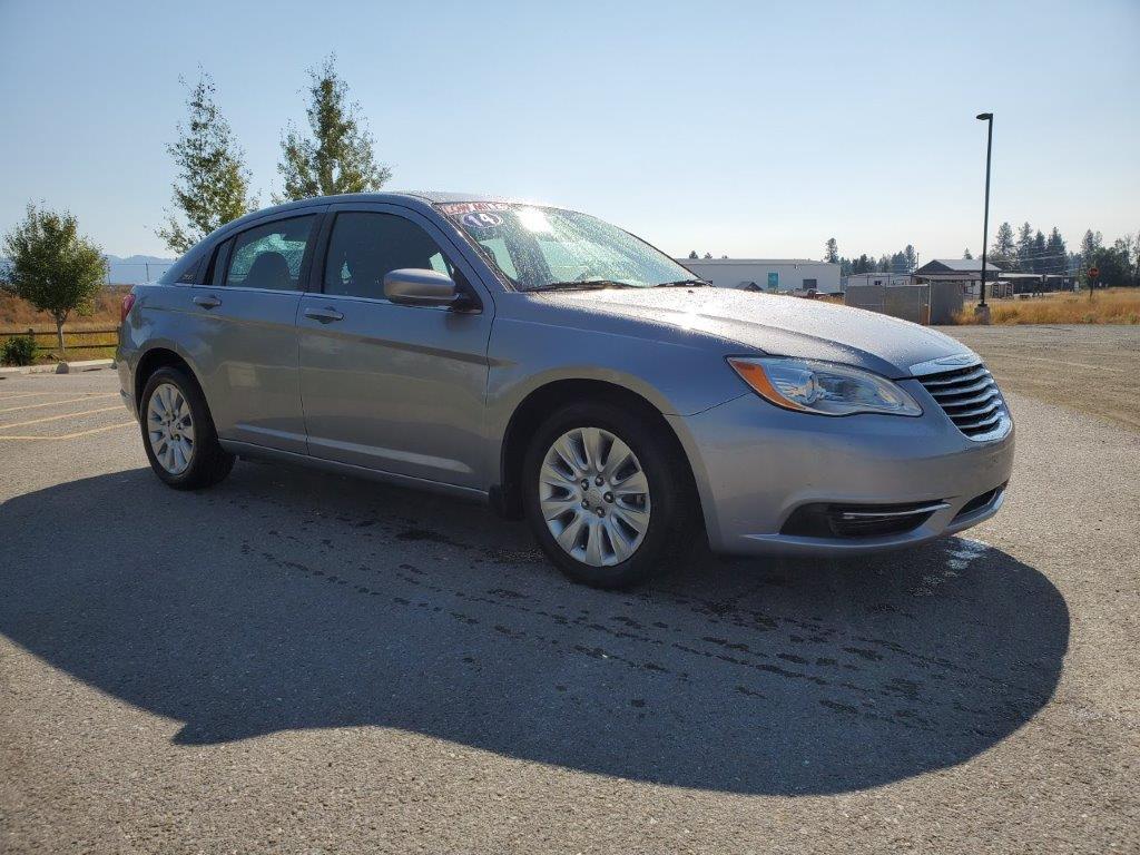 2014 Chrysler 200 3