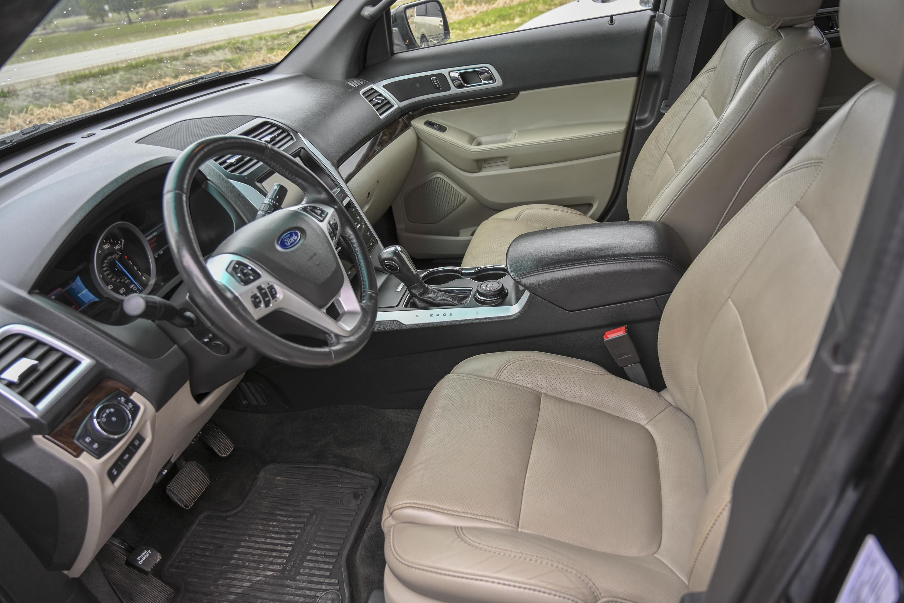 2015 Ford Explorer 11