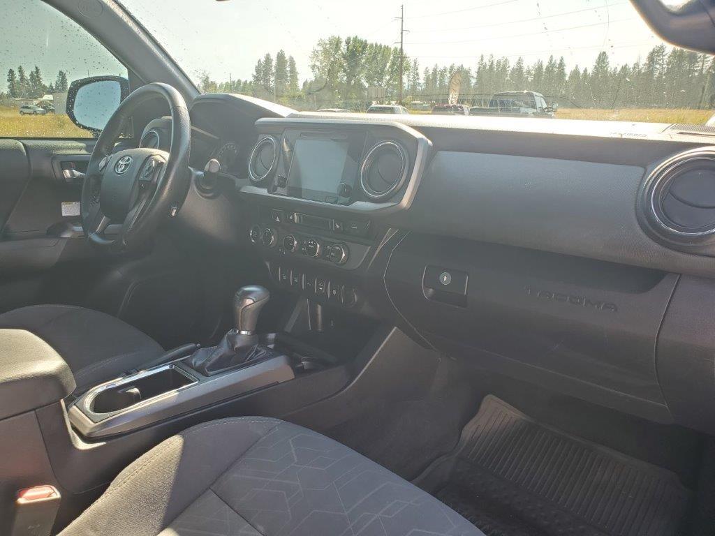 2017 Toyota Tacoma 9